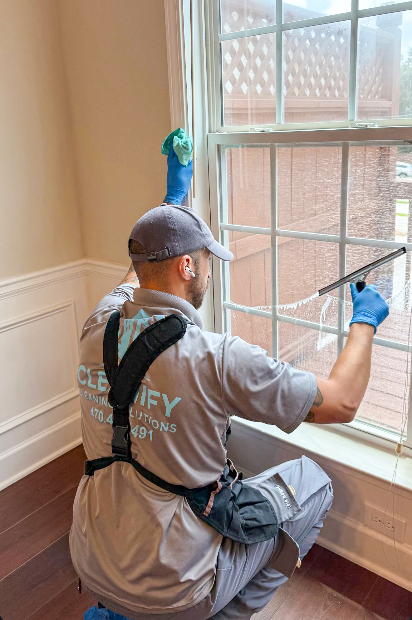 Interior window detailing by Cleanify USA